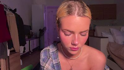 AndrewOlliver webcam model stream image