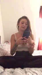 Emmaqueen75 webcam cam4 model stream image