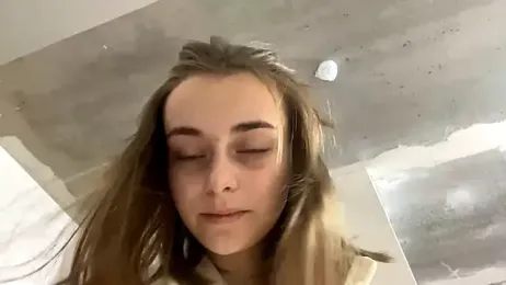 GeralynChiszar webcam stripchat model stream image