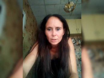 Merelin228 webcam model stream image