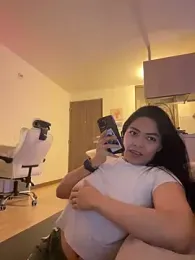 PetitLumiere webcam model stream image
