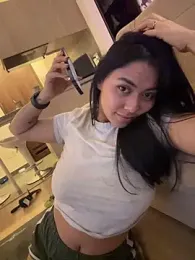 PetitLumiere webcam model stream image