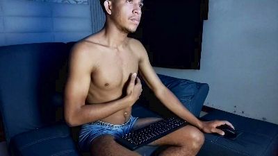 Axton_Vera webcam model stream image