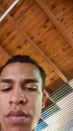 Axton_Vera webcam model stream image