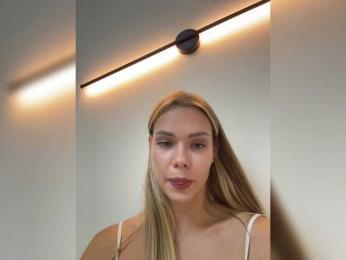 CrystalFairy webcam bongacams model stream image