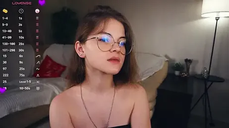 JoanFares webcam model stream image