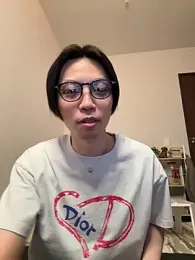 -mirai- webcam model stream image