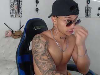 leonardprice1 webcam model stream image