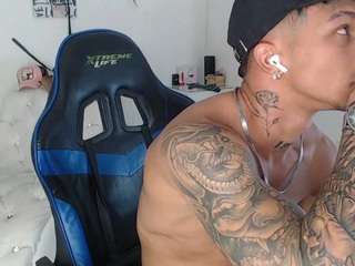 leonardprice1 webcam camsoda model stream image