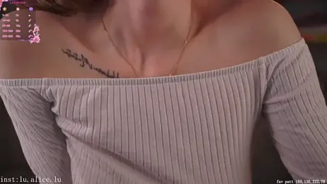 alicelu_ webcam model stream image