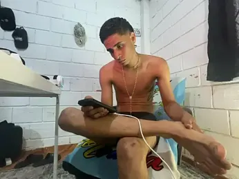 Max_TheHorseDick webcam model stream image