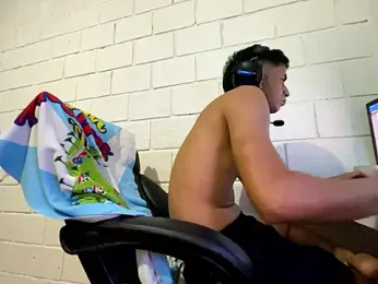 Max_TheHorseDick webcam model stream image