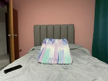 Max_TheHorseDick webcam model stream image