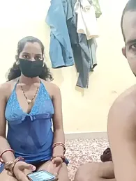 69_Pose_Sex webcam model stream image