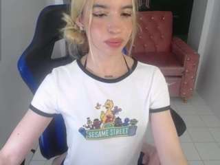 alina-lee-t webcam model stream image