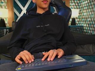 Aidden Royce webcam model stream image