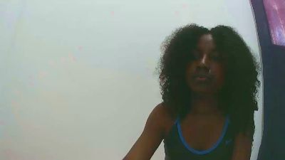 Ursullah webcam model stream image