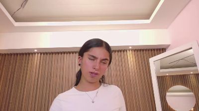IsabellaCooper9 webcam model stream image