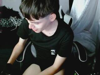 Shun Moore webcam model stream image
