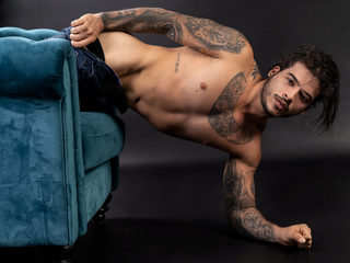 Tyler Thomson webcam model stream image