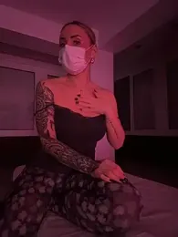 EmaSalis webcam model stream image