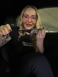 EmaSalis webcam model stream image