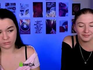 monica-xcx webcam preview