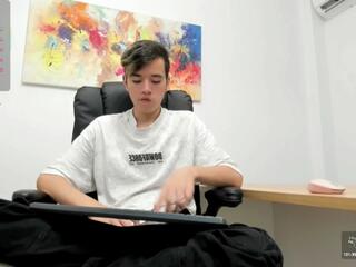 Bunny Maxi webcam model stream image