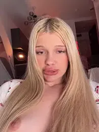 _Miray___ webcam model stream image