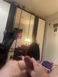 upinsomke1879 webcam stripchat model stream image