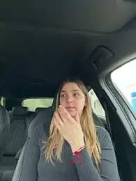 DoriDelux66 webcam model stream image