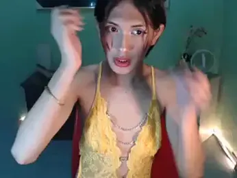 Yourplay1ngdoll webcam model stream image