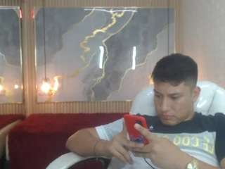 dominantboy4 webcam camsoda model stream image