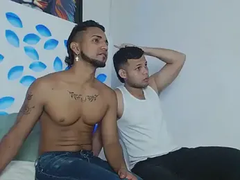 Darkdreams_latin webcam model stream image