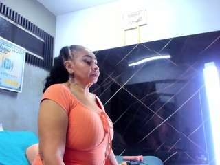 cloeerabbytt webcam model stream image