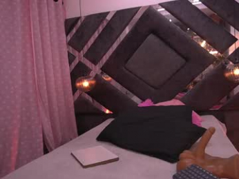 vvioleta_ webcam model stream image