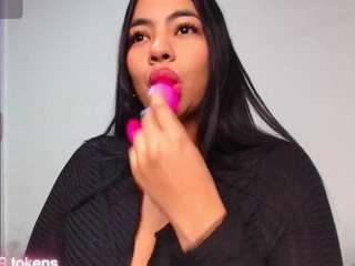 karoldiazz webcam model stream image