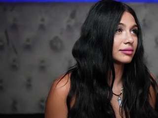 giuliasya webcam model stream image