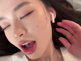 yourlittlesunrise_ webcam model stream image