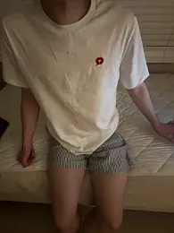 max_04 webcam stripchat model stream image