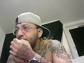 MagicStickBoy webcam model stream image