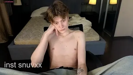 LouieEvans webcam stripchat model stream image