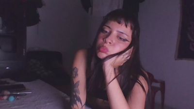 Doll_dollys_ webcam model stream image