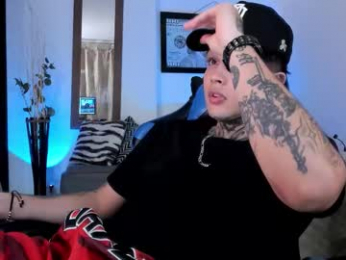 juan_alvarez18 webcam model stream image