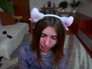 Erlina Elson webcam flirt4free model stream image