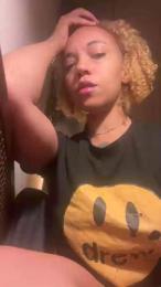 Maacha webcam model stream image