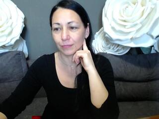 Lilu Bitter webcam flirt4free model stream image