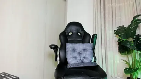 Biscuit_oliva webcam model stream image