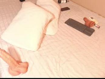 janelust_ webcam model stream image