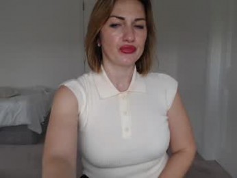 mallinia webcam chaturbate model stream image